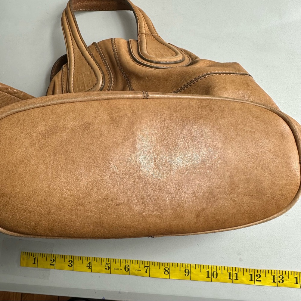Authentic GIVENCHY - Picture 9 of 12